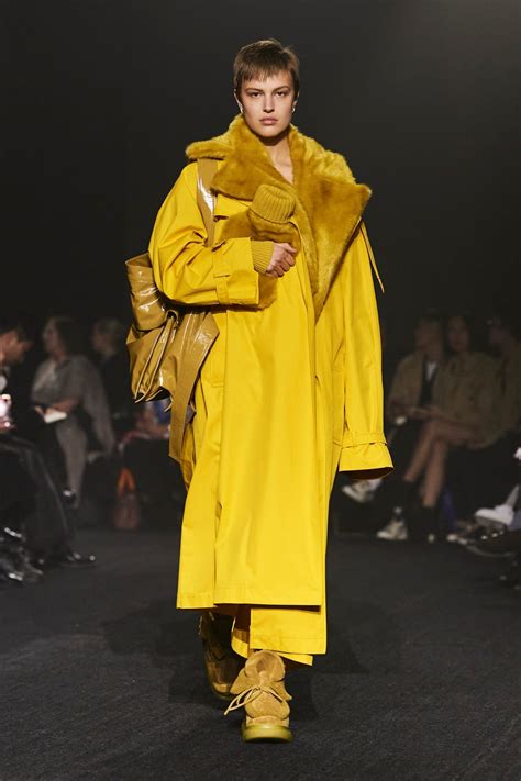 sfilata burberry febbraio 2023